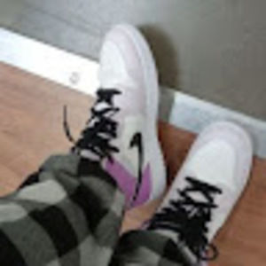 Meet your Posher, Lily